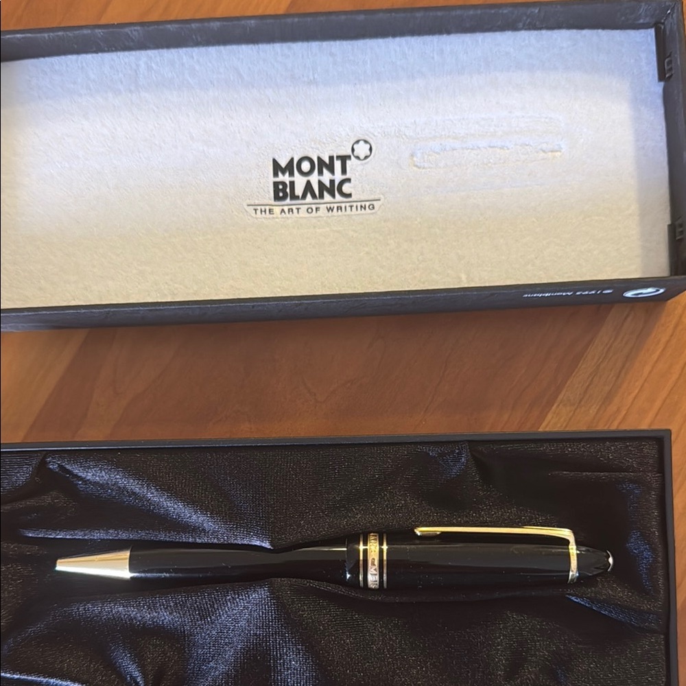 Montblanc Meisterstück Black with Gold Trim
